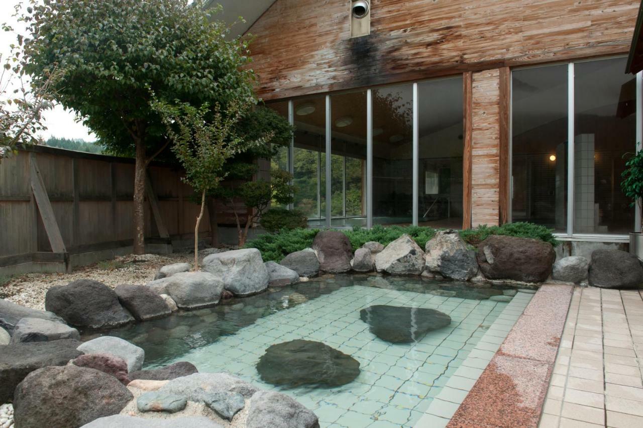 Hôtel Yurari à Tadami Extérieur photo